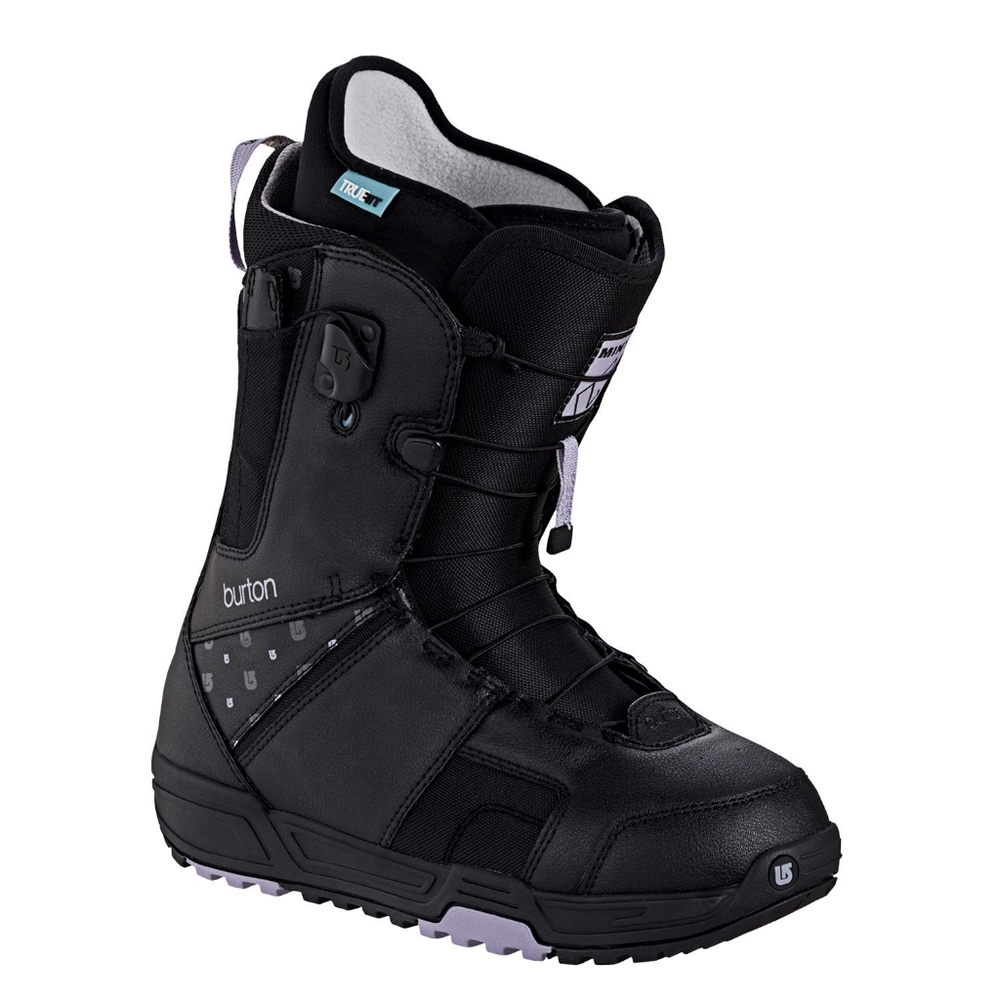 Burton Women's Mint 2008 snowboard boots.